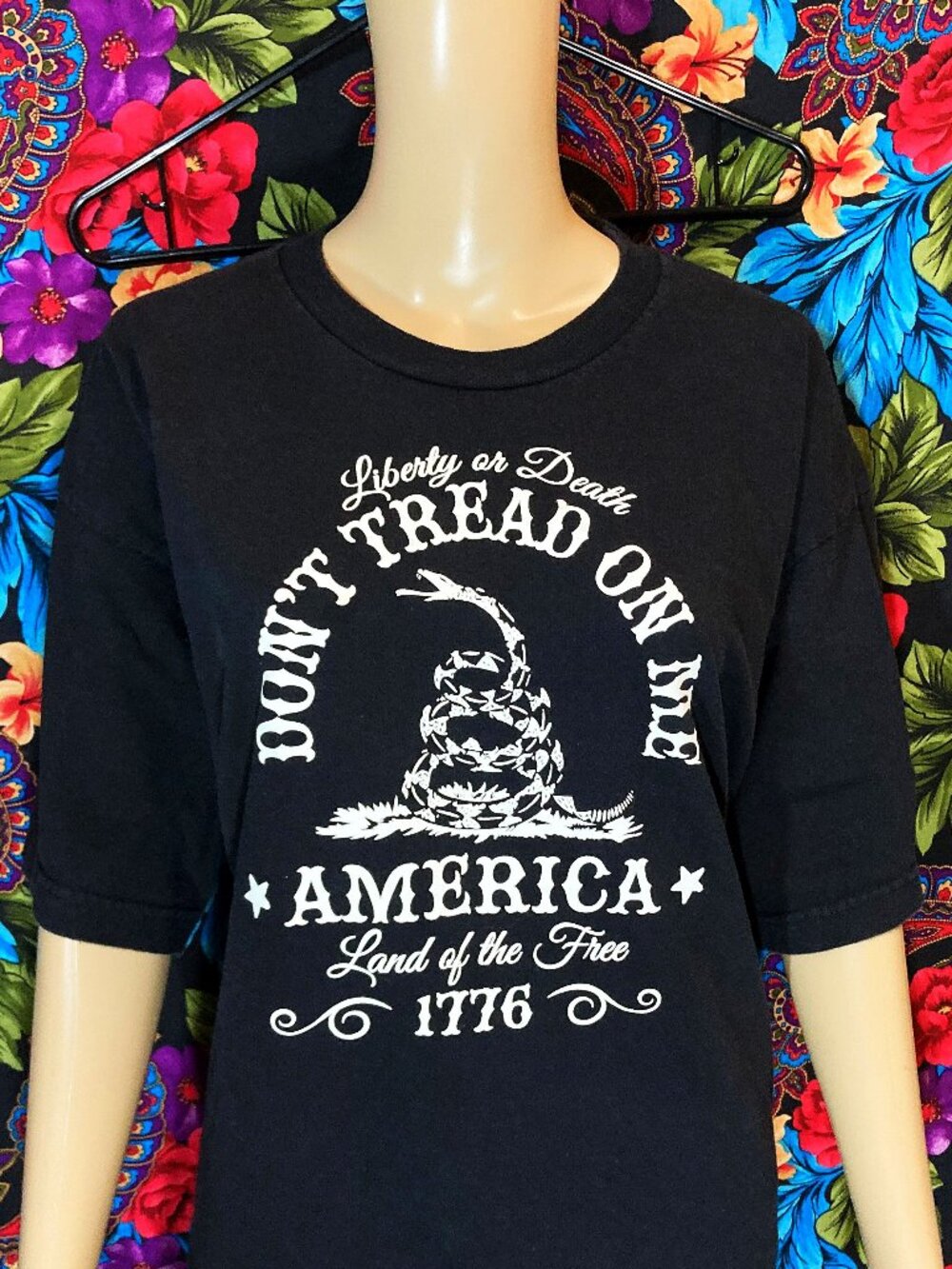 MEN'S BAY SIDE HEAVYWEIGHT SHIRT - DON'T TREAD ON ME SNAKE TEE MENS SIZE XL